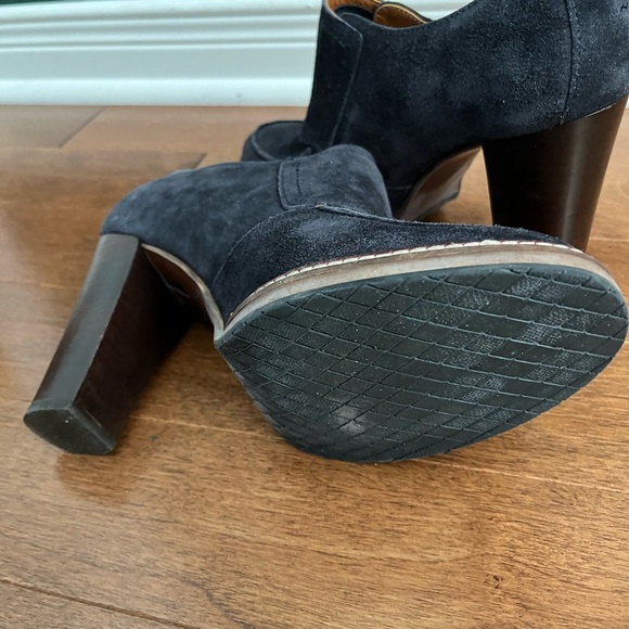 Tommy Hilfiger blue suede high heel shoes size 9 - Picture 3 of 3